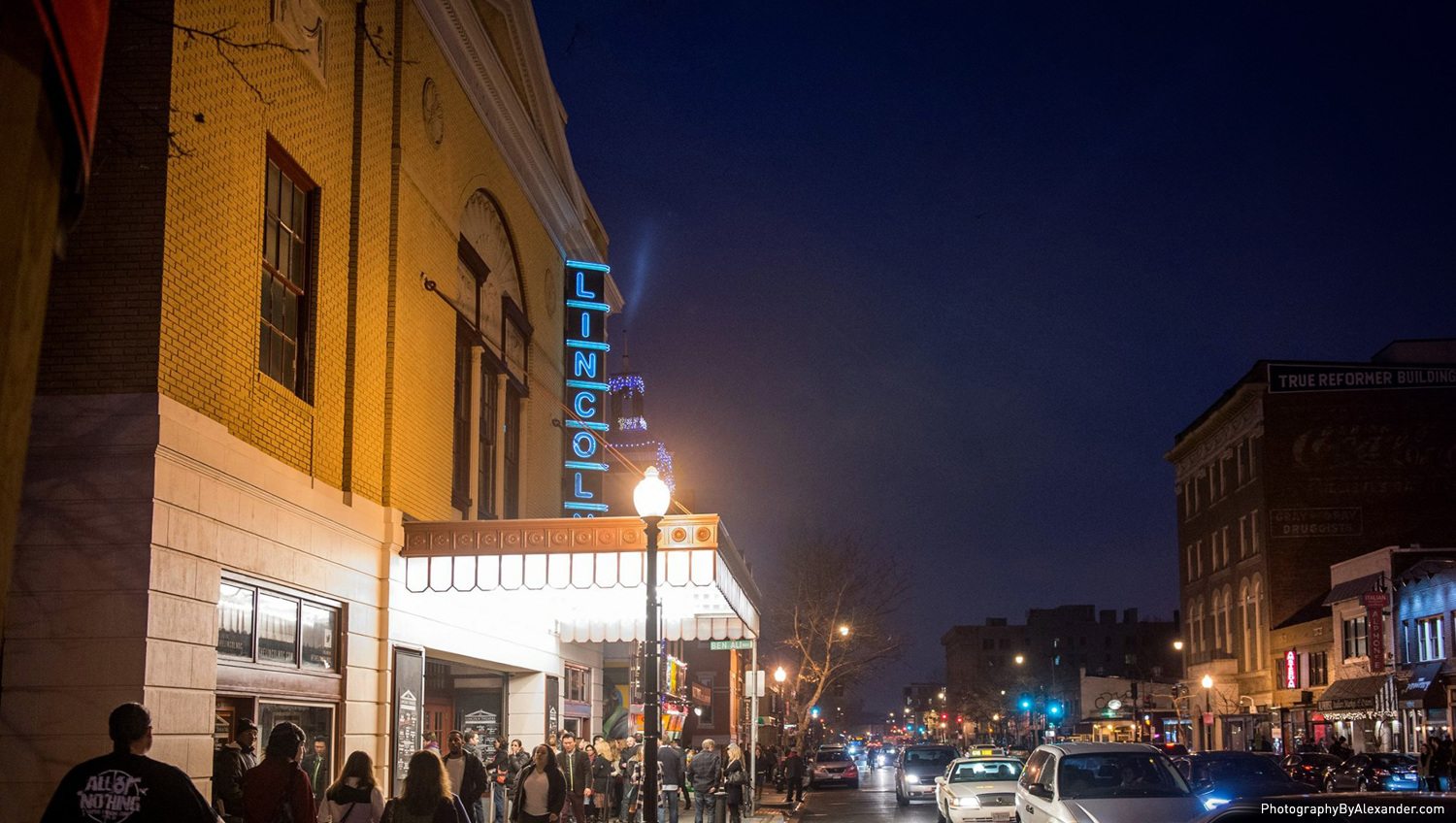 Neue Now Design Co / Dave Kriebel / Story District / Brand Identity